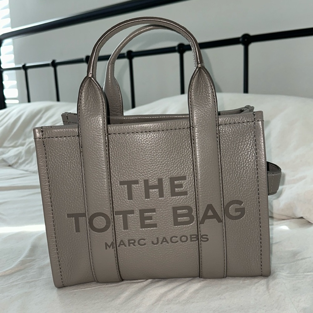 Marx Jacobs leather tote
